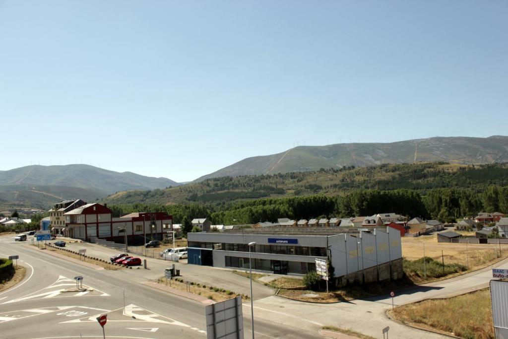 Hostal Tio Pepe II Bembibre  Kültér fotó